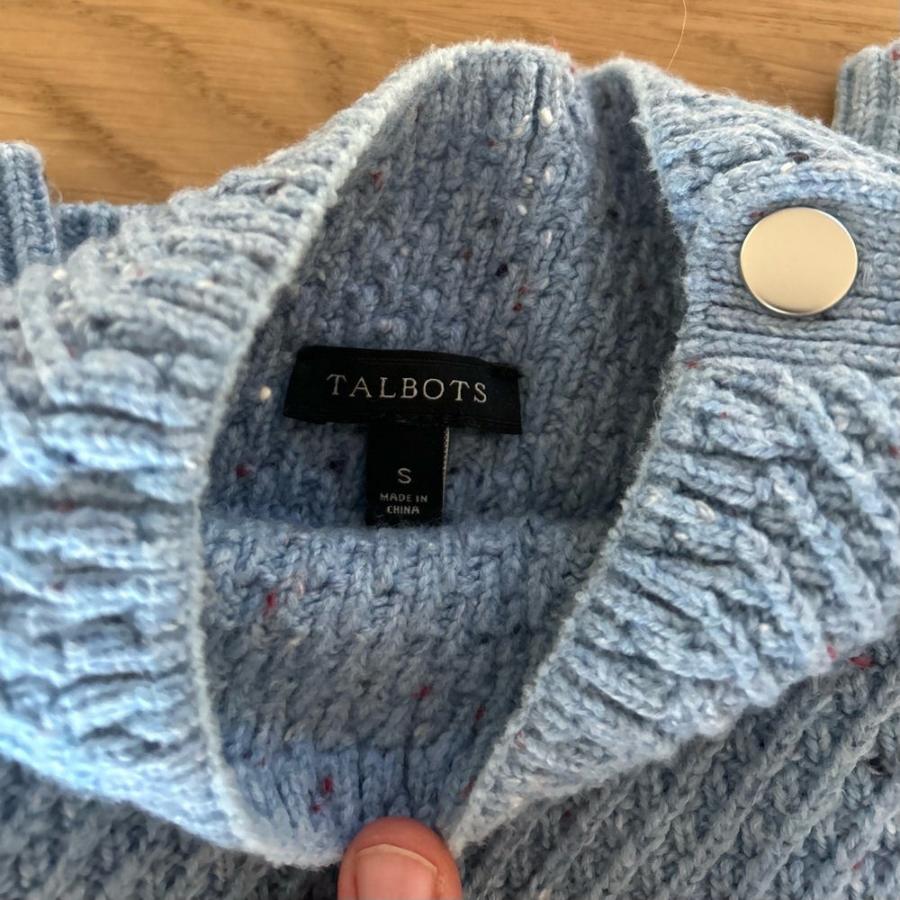 Sweater - Picture 2 of 8